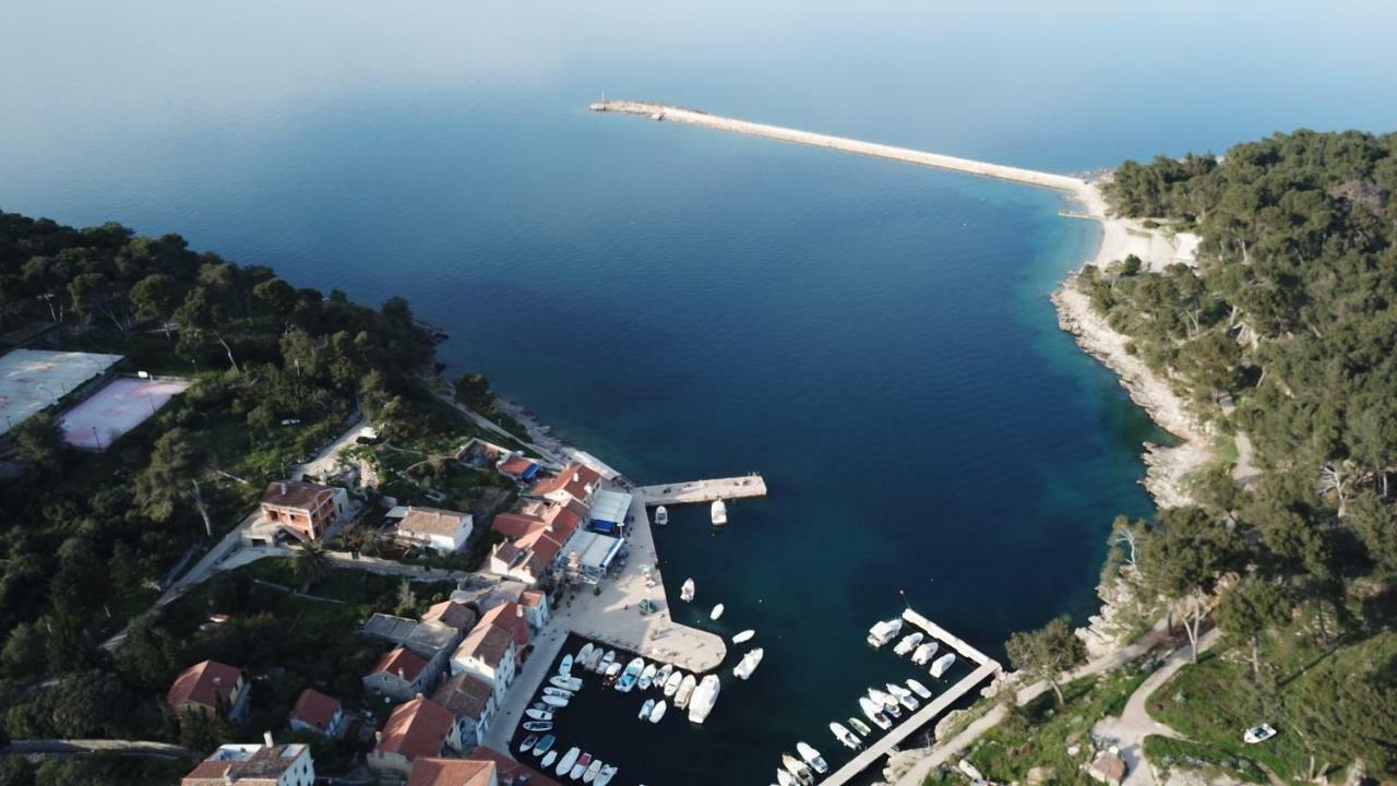 Guesthouse Antonija Veli Losinj Bagian luar foto