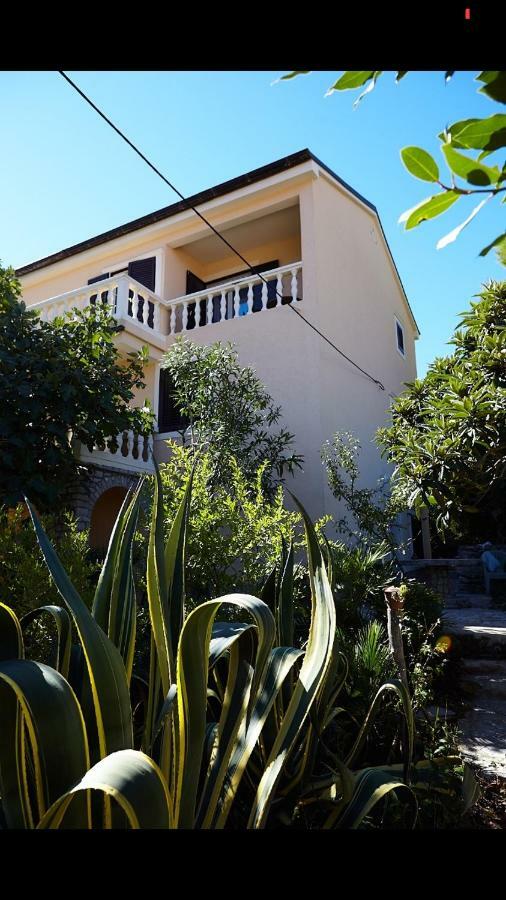 Guesthouse Antonija Veli Losinj Bagian luar foto