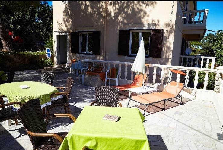 Guesthouse Antonija Veli Losinj Bagian luar foto